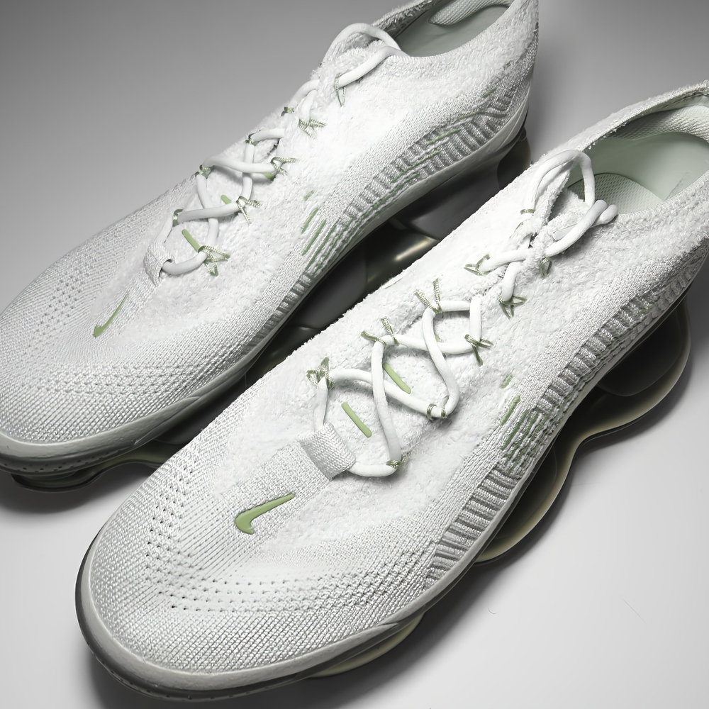 Men's Stylish White and Gray Sneakers - Picture 8 of 11